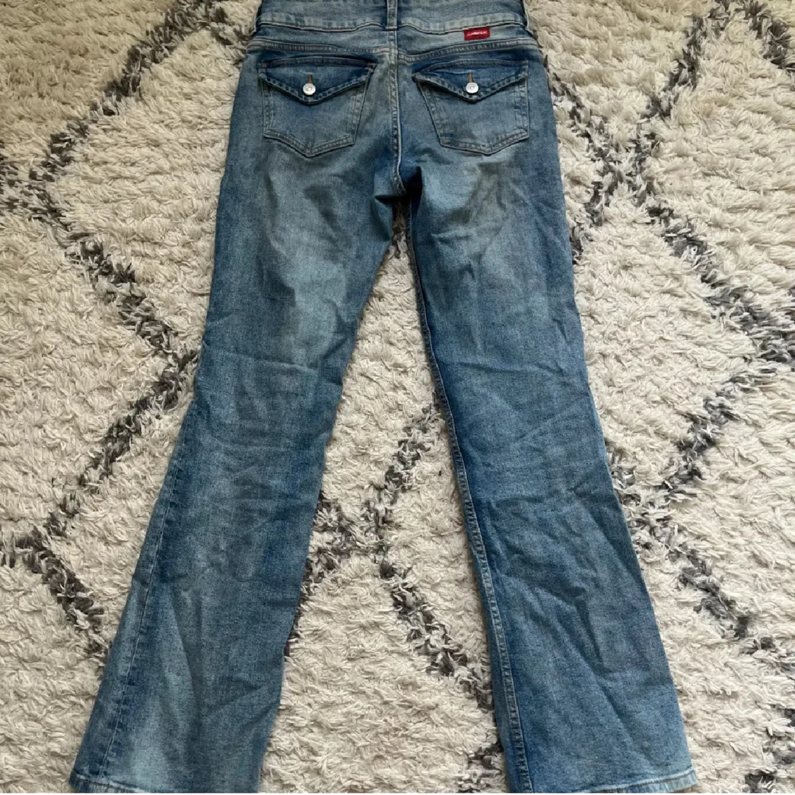 Lågmidjade bootcut jeans  - 2