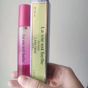 Lancome La Vie Est Belle En Rose Perfume - Lancome La Vie Est Belle En Rose Perfume. 33ml bottle. New!
