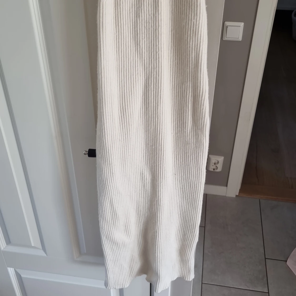 Vit ribbad långklänning från Adoore - 1
