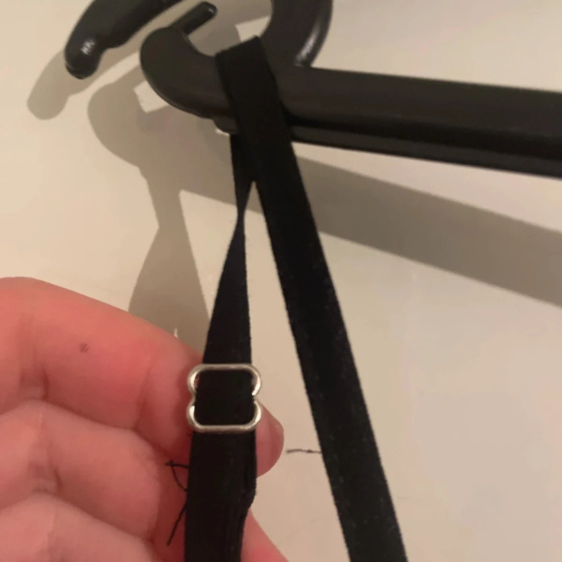 Svart paljettklänning med spets - 3