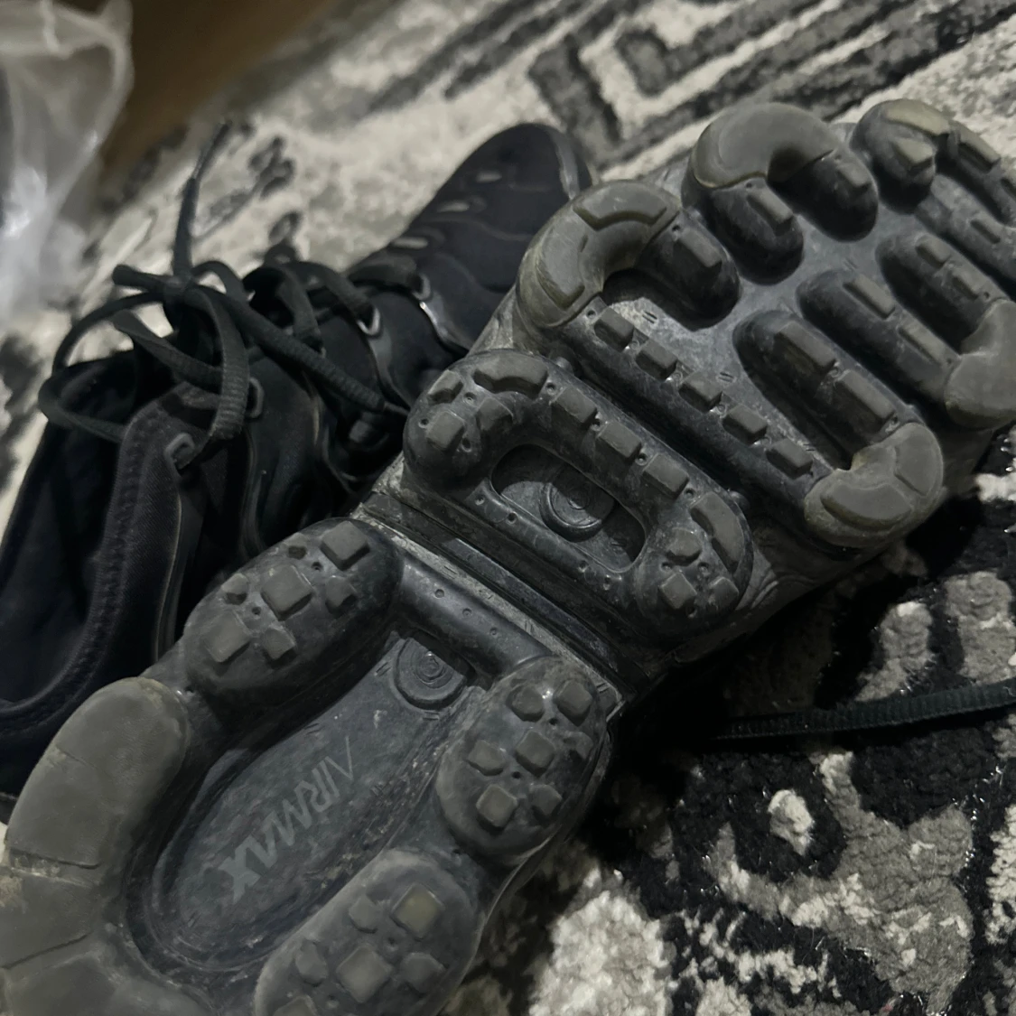 Nike Air Vapormax Plus - 2