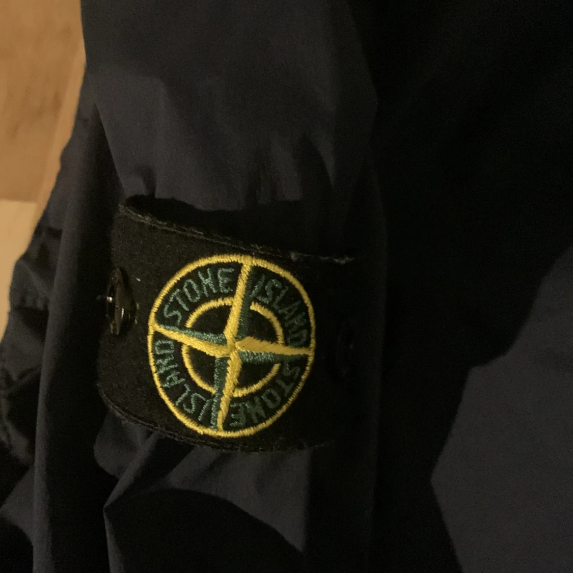 Mörkblå vindjacka från Stone Island - 2