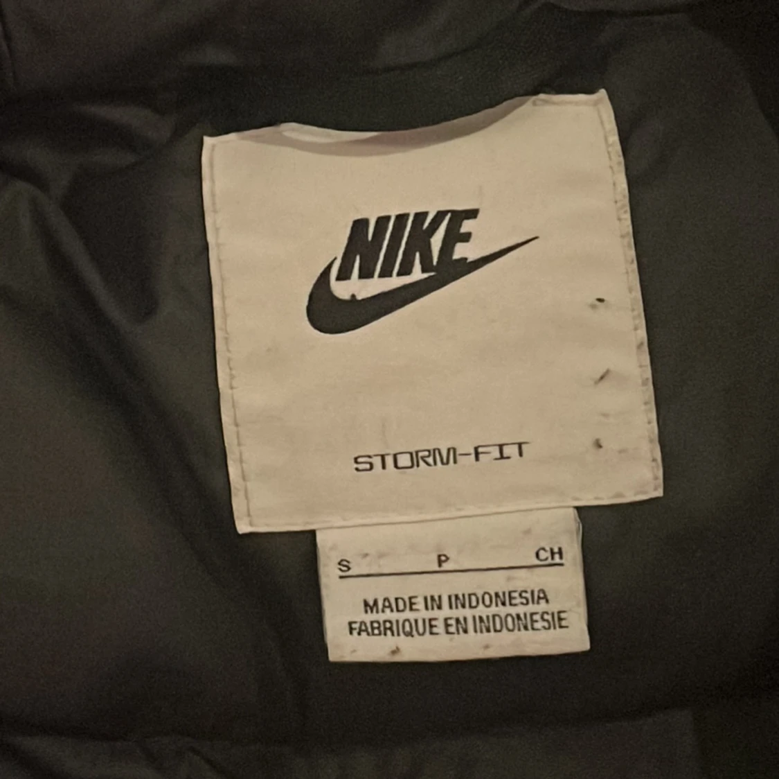 Svart vinterjacka från Nike - 2