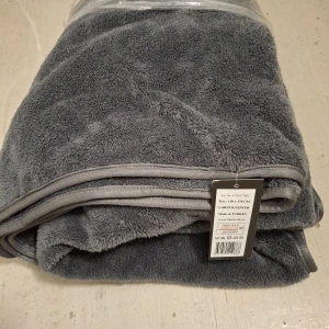 Filt - Filt  mycket fin mjuk Material bomull polyester  Storlek 130x170