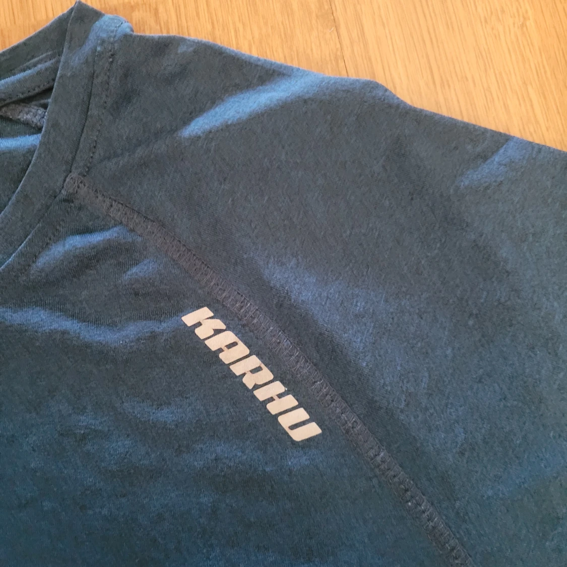 Blå träningsshirt från Karhu - 2