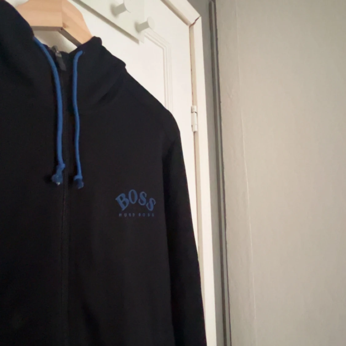 Limited edition kofta från Hugo Boss  - 3