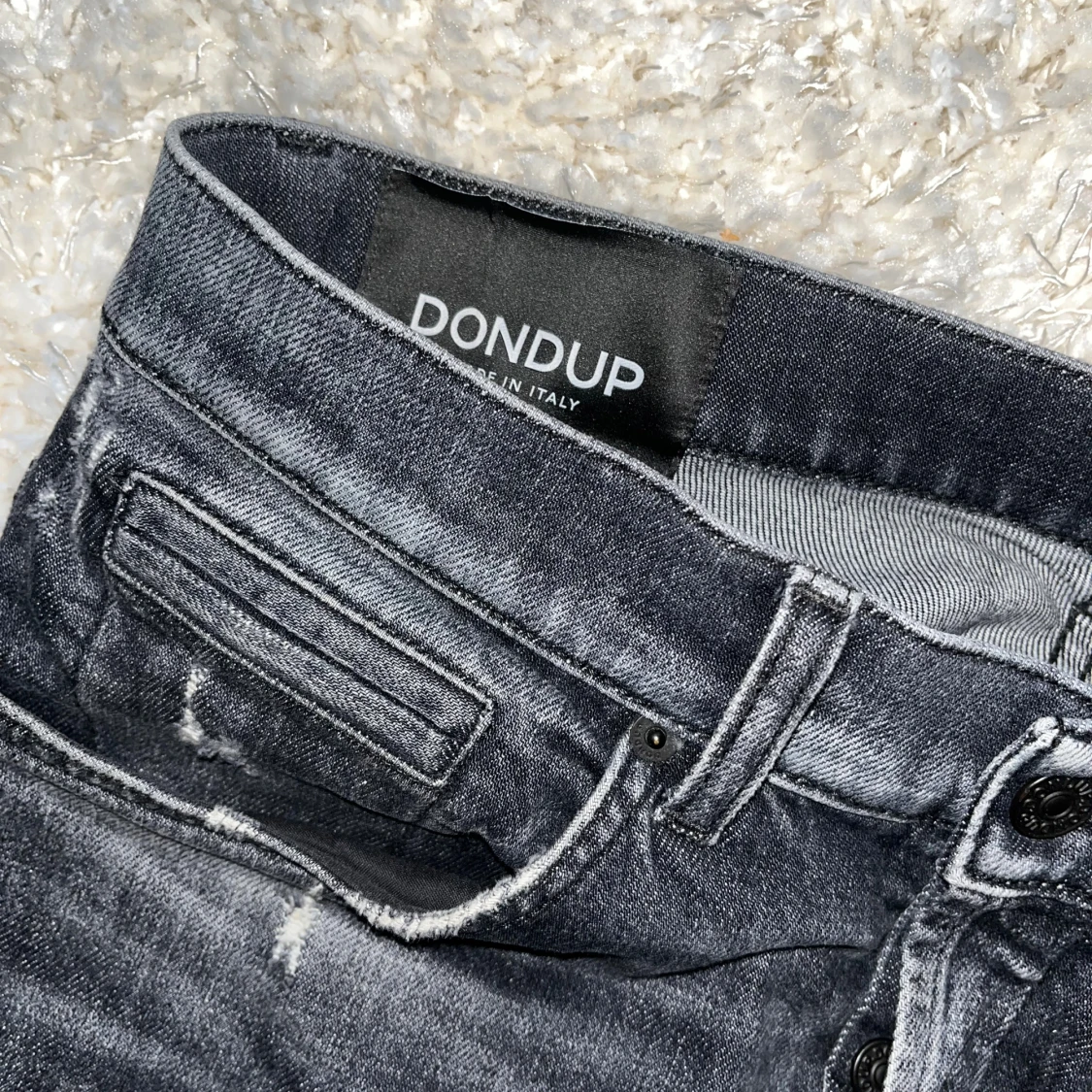 Feta dondup george - 3