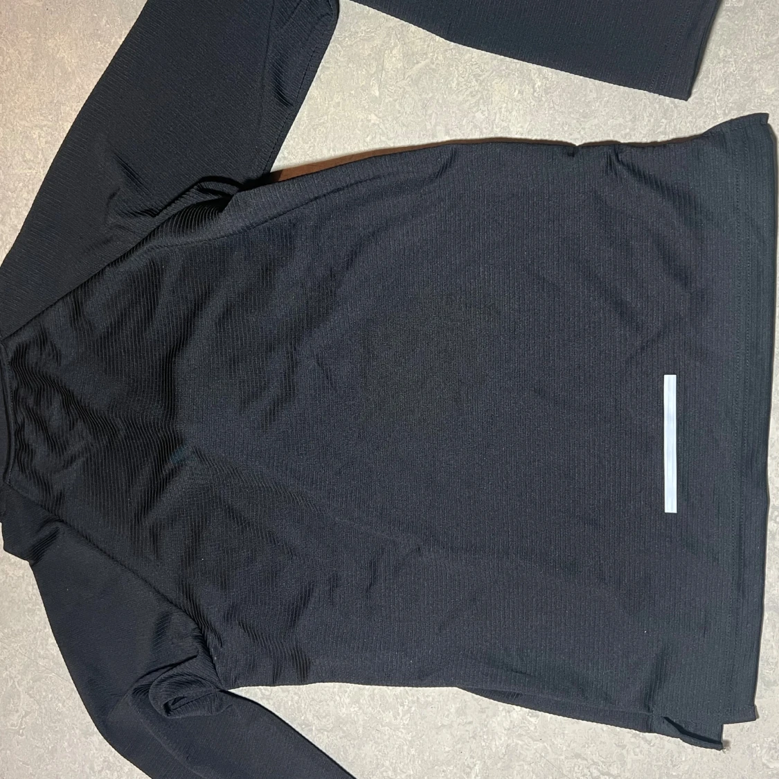 Nike Aeroswift svart långärmad träningströja - 1