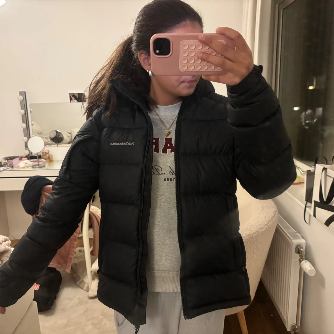 Svart Peak Performance dunjacka XS - 4