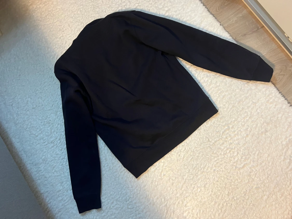 Mörkblå half zip sweatshirt från Morris