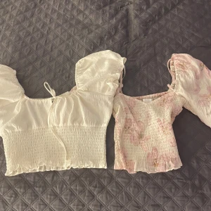 2 toppar – H&M XS & S - Säljer två fina toppar, perfekta för sommaren☀️💕  Vita är S🤍 Rosa är XS💞