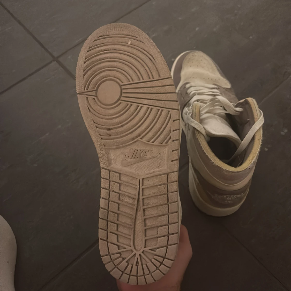 Air Jordan 1 mid  - 4