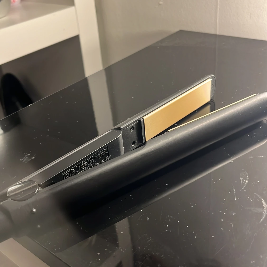 BaByliss Hair Straightener - 1