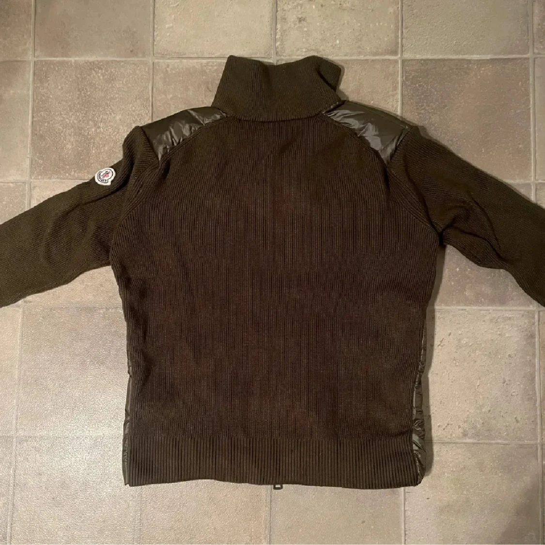 Oliv grön cardigan från Moncler - 3