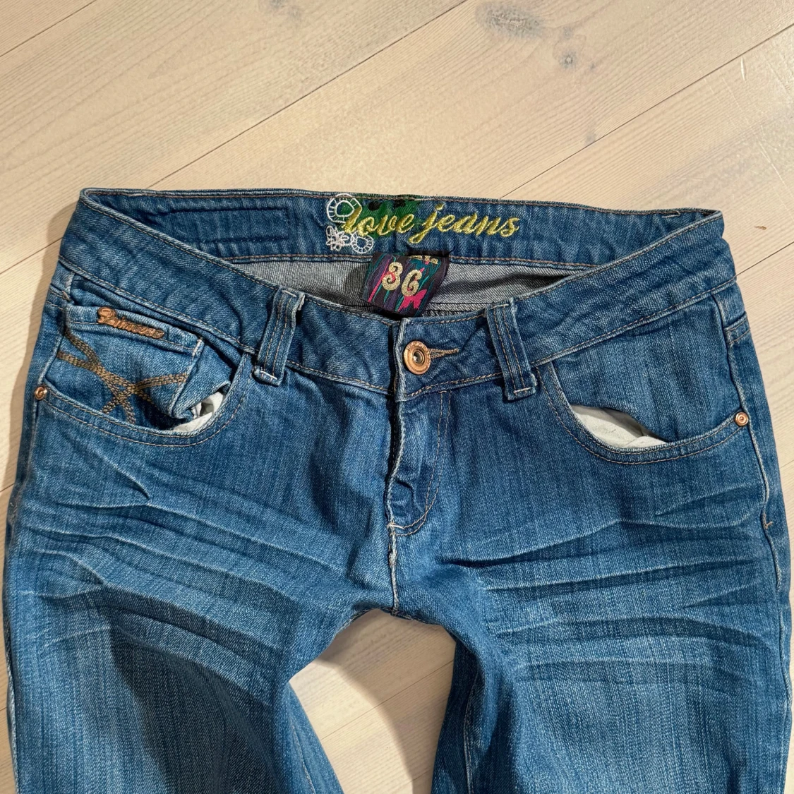 Low bootcut jeans  - 3