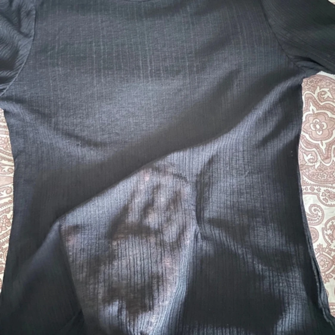 Svart ribbad topp från Monki - 1