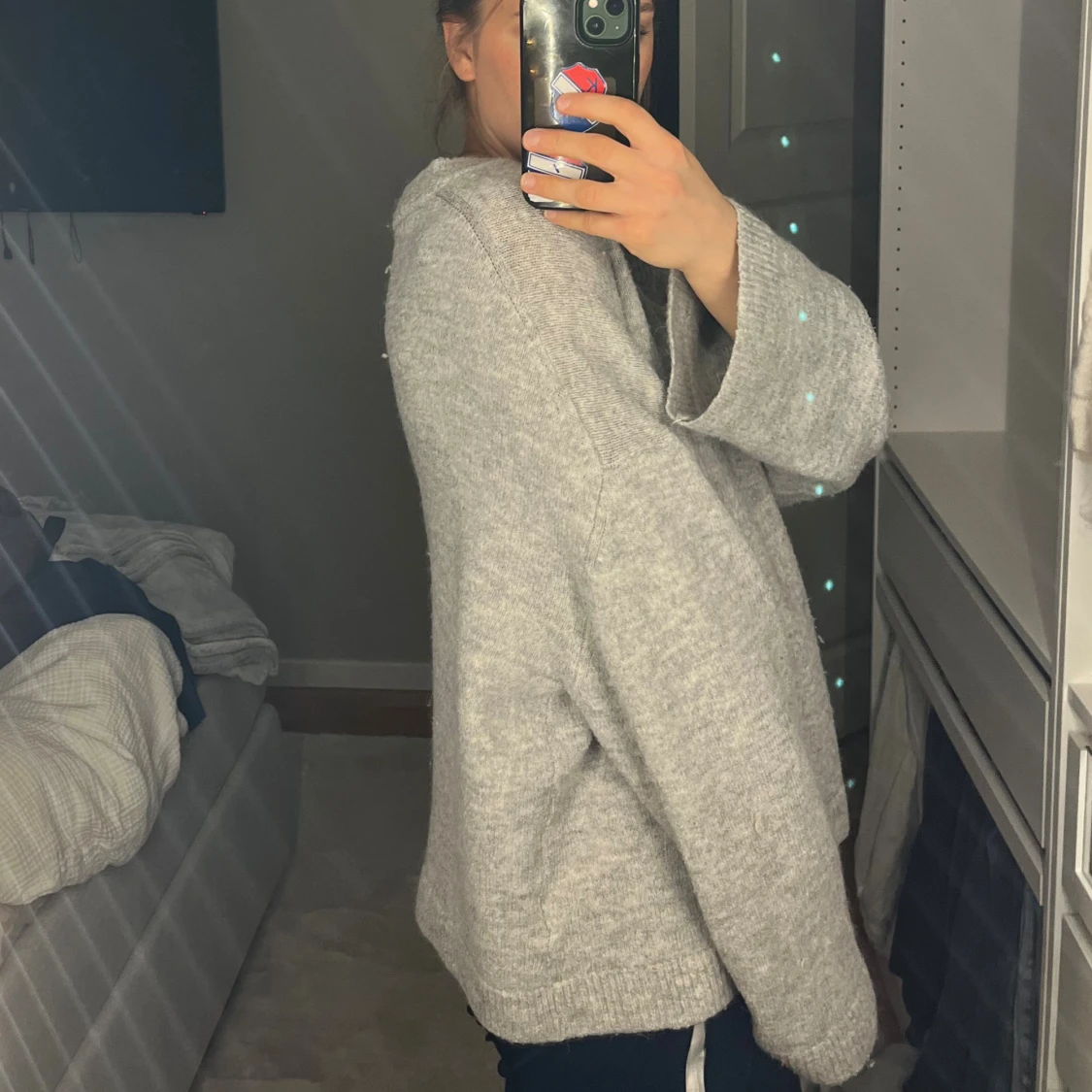 Grå stickad tröja från Gina Tricot - 1