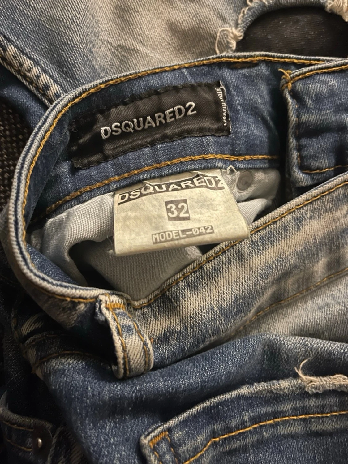 Dsquared2 blå slitna jeans, storlek 32 - 3