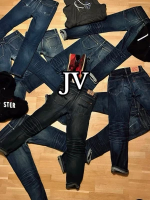 🚨 Droppet e live på A.P.C, Nudie och Hollister - 🚨 Imorgon 11 December så kommer det vara dropp På APC och  Nudie Selvedge jeans men också Hollister Cardigans som är sjukt sällsynta !!! 🚨