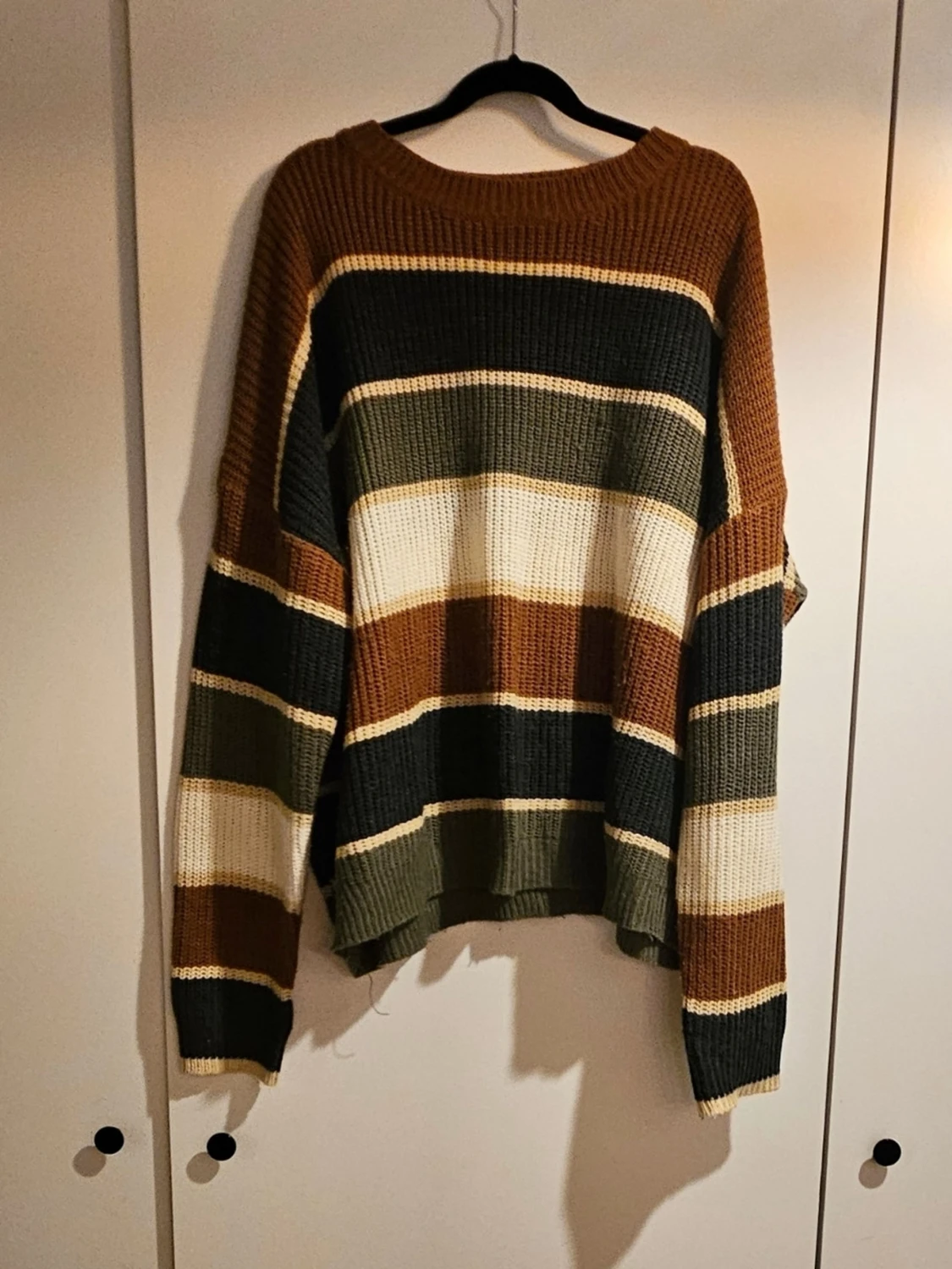 Stickad tröja  - 1