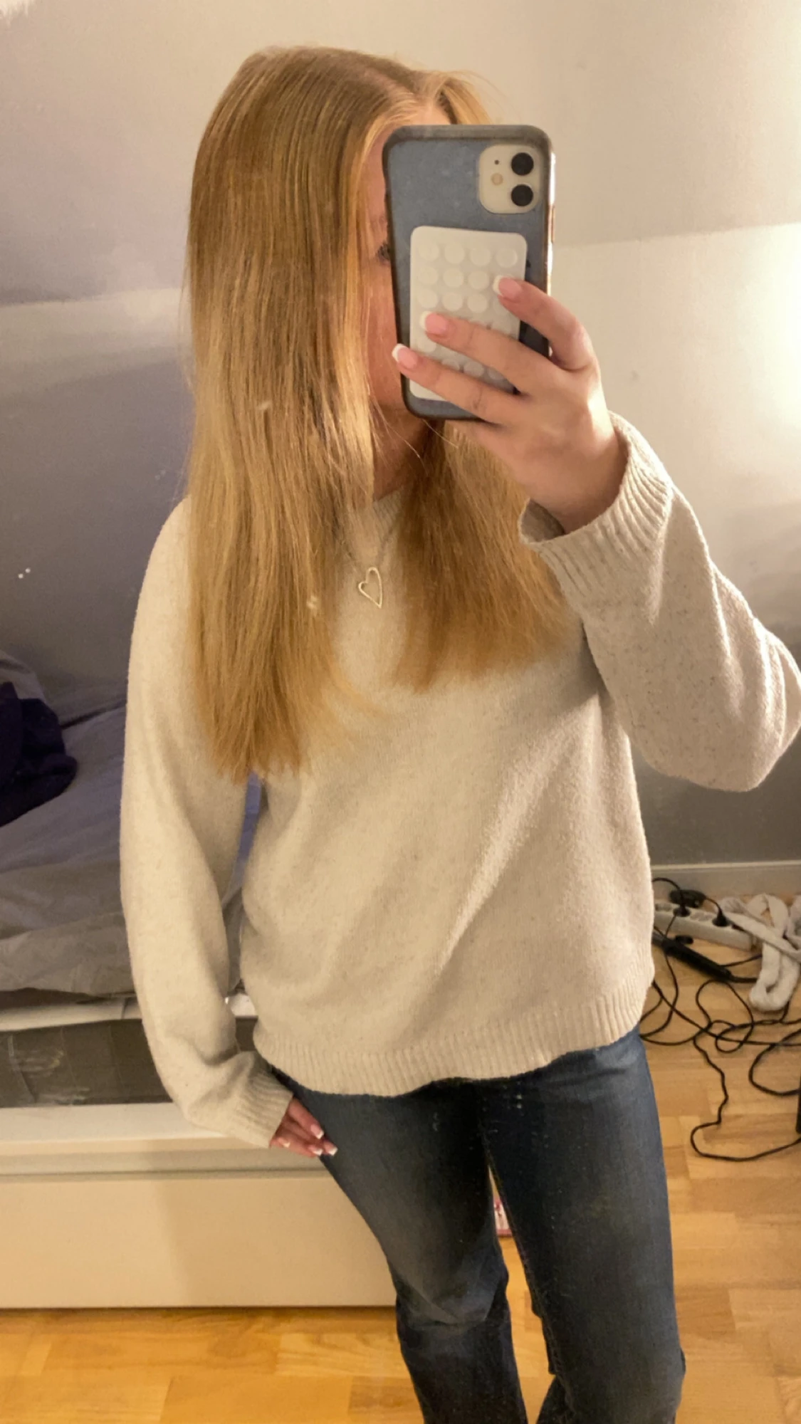 Beige stickad tröja  - 2