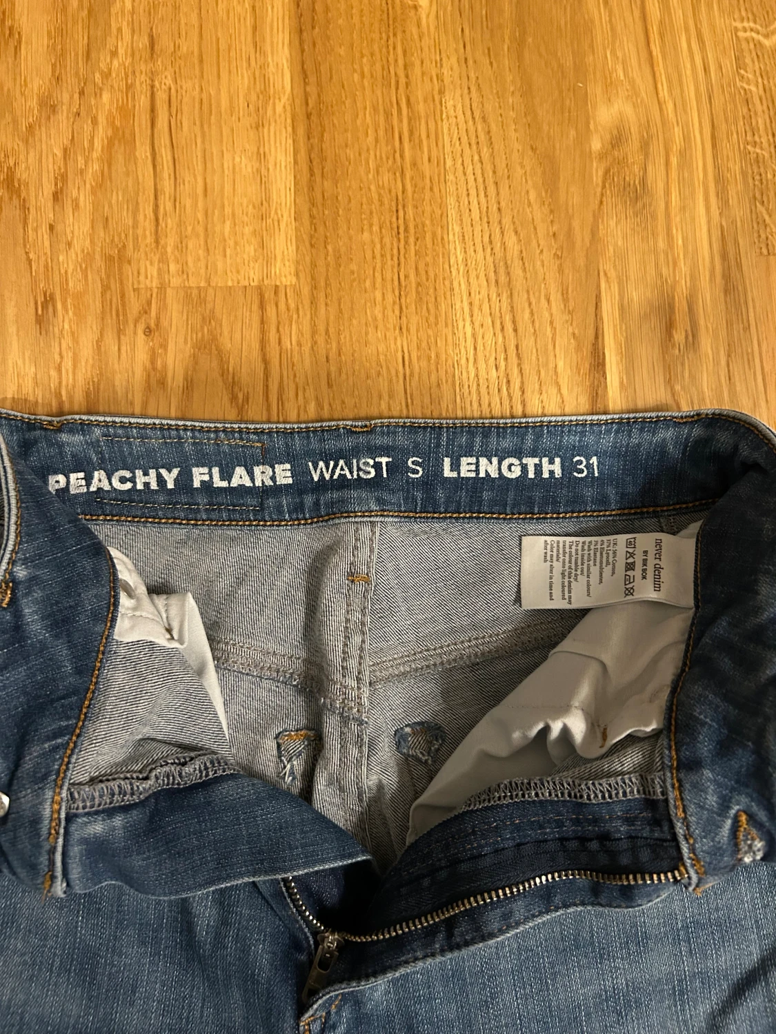 Blå Peachy Flare jeans, waist S, längd 31 - 3