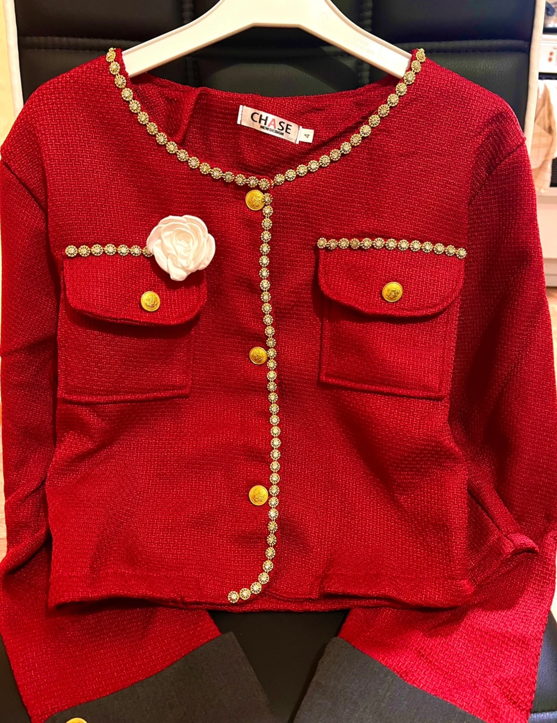VinRöd jul set   tweed jacka  med gulddetaljer och kjol
