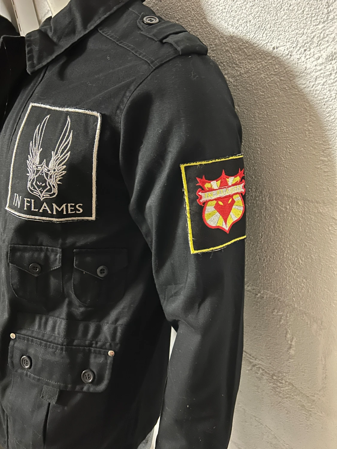 Jacka med In Flames. Storlek S. - 2