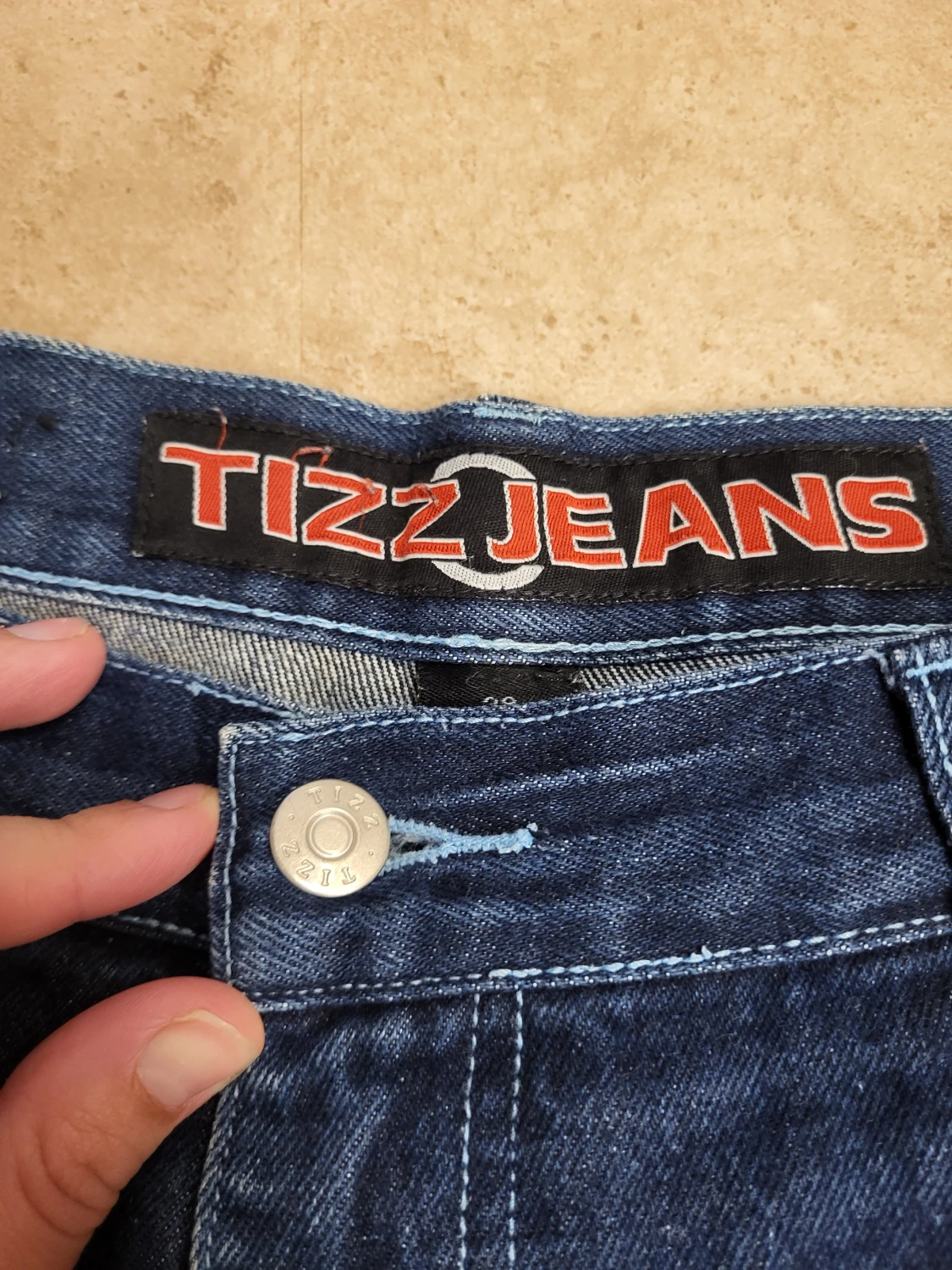 Vintage y2k Tizz Jean shorts - 3