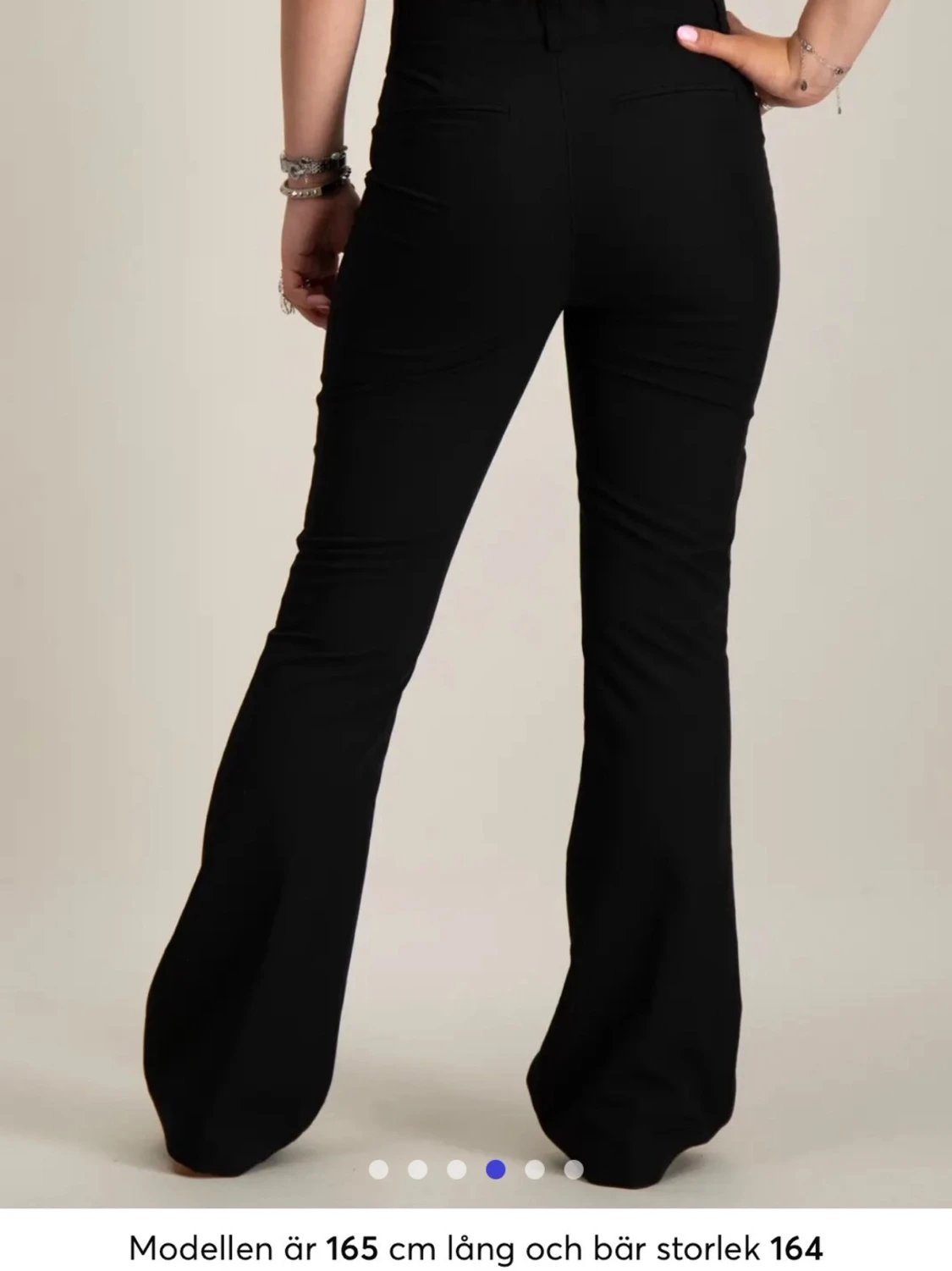 Svarta bootcut byxor hög midja - 1