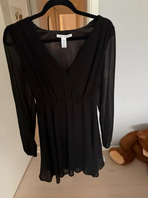 Svart klänning - Söt svart klänning från Nelly ❤️bra skick!!