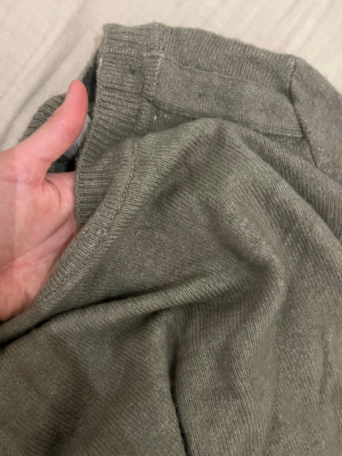 Olivgrön stickad tröja - 5