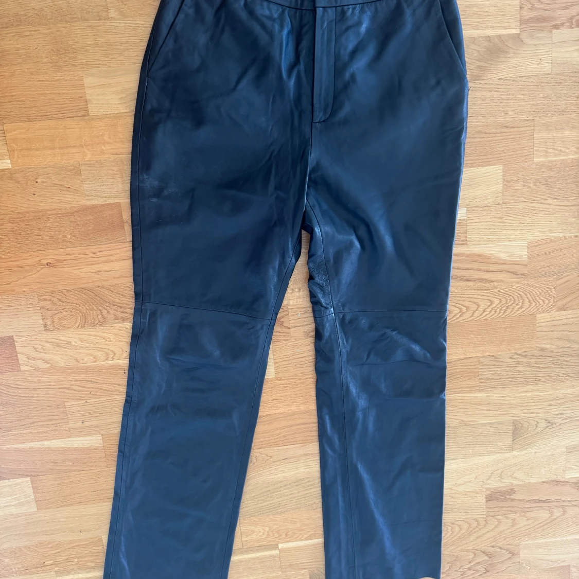 Svarta skinnbyxor från Part Two - 4