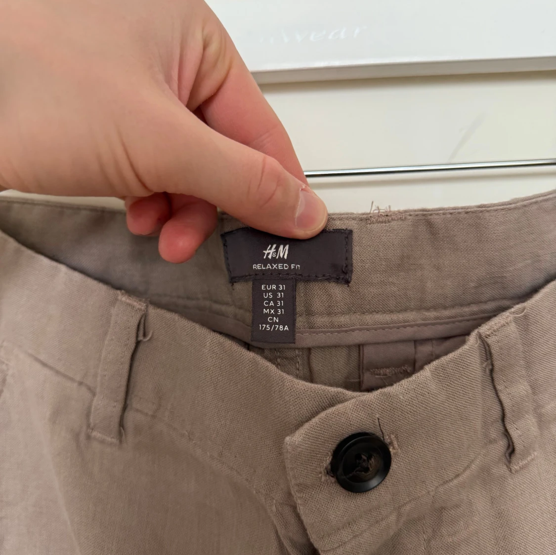 Beige linne byxor från H&M  - 1