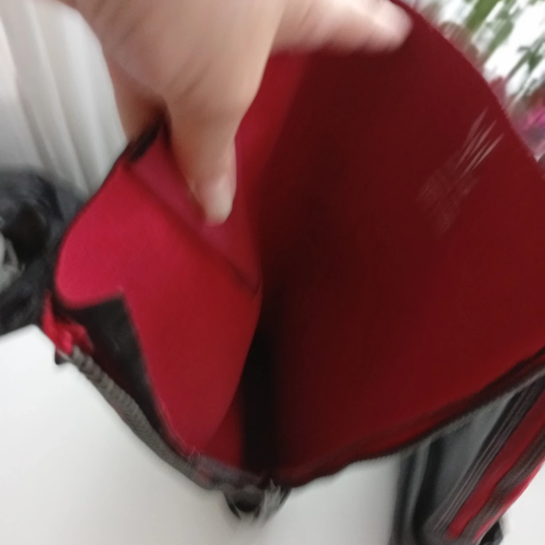 Svarta stövlar med röd dragkedja - 2