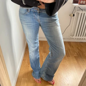 Lågmidjade jeans! - Superfina lågmidjade jeans!