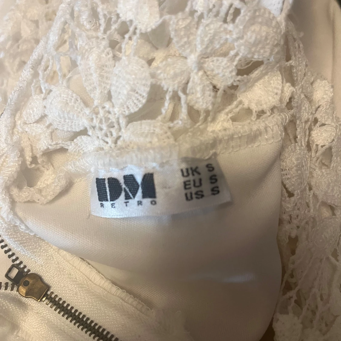 Vit spetsklänning från DM Retro - 1