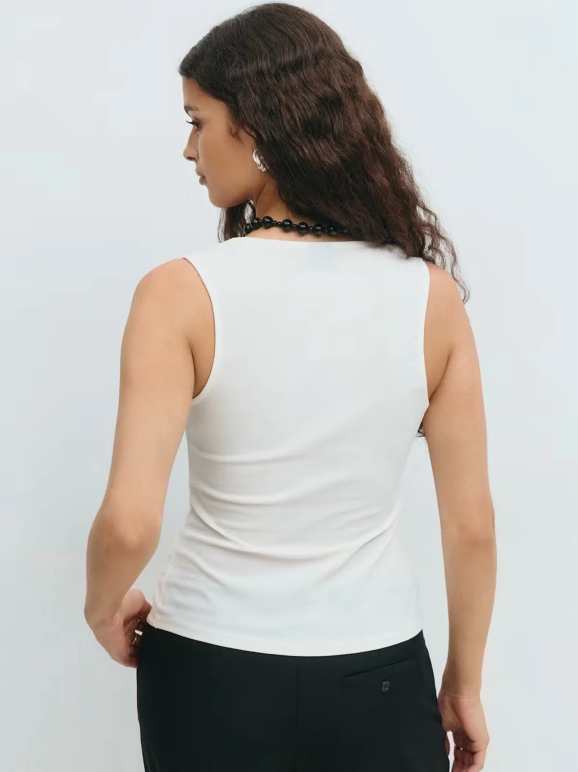 Vit topp från Gina Tricot - 1