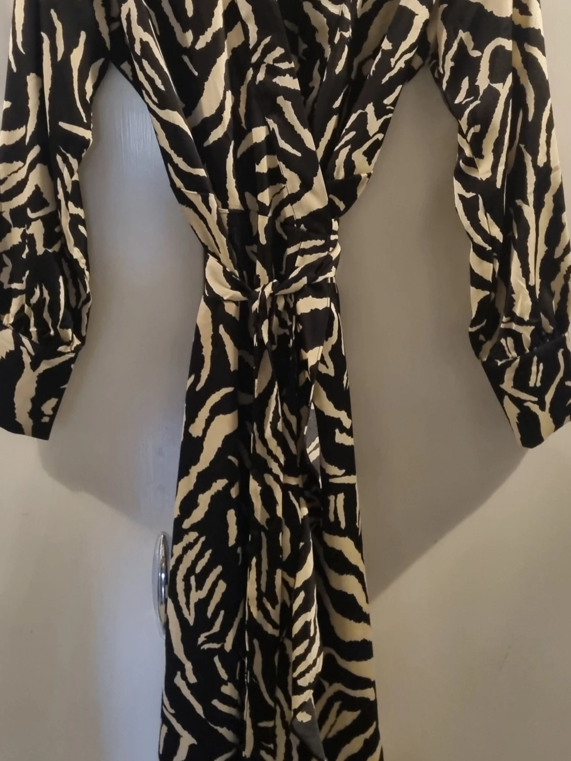 Zebramönstrad omlottklänning med bälte M - 2