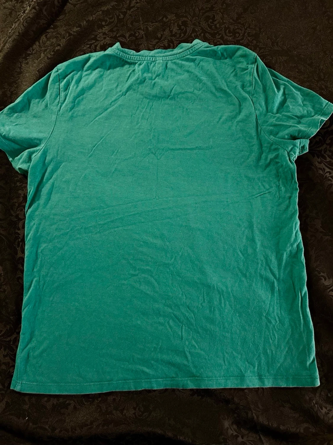 Grön t-shirt med BONJOUR-tryck storlek M  - 2