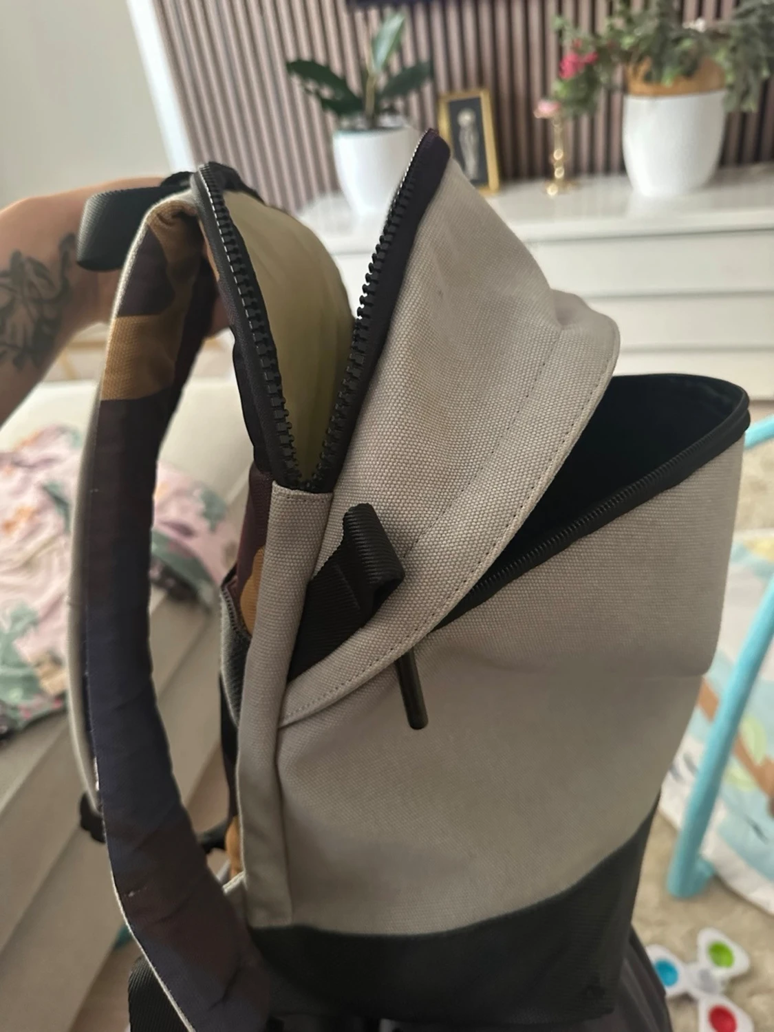 Beige och svart ryggsäck Mandarina Duck - 5