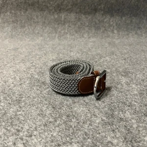 Flätat bälte  - Sjuk fet flätat bälte, aldrig använd‼️, 110cm lång. 