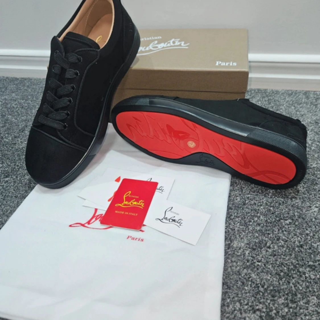 Svarta sneakers från Christian Louboutin