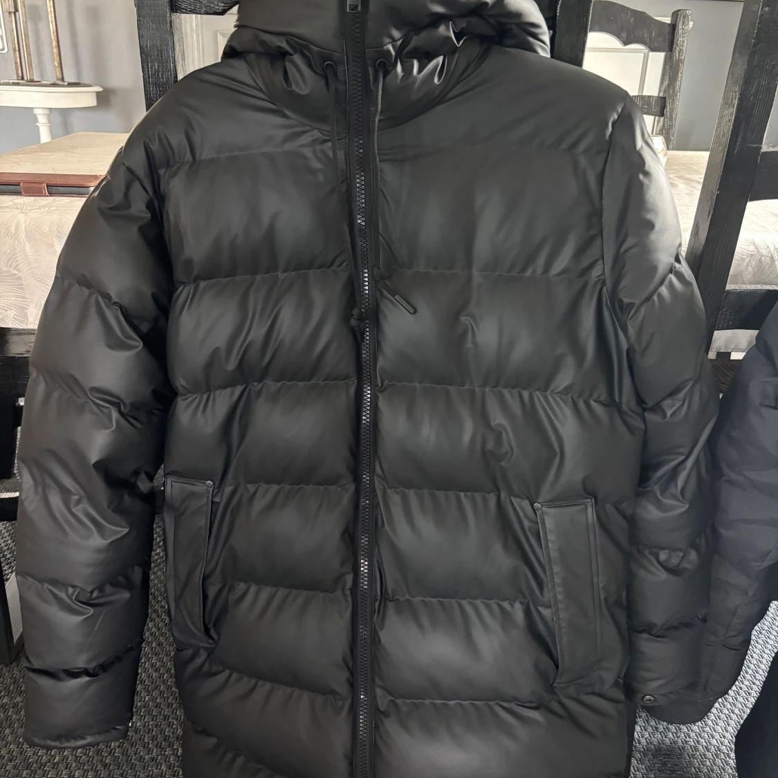 Svart pufferjacka från Everest - 2