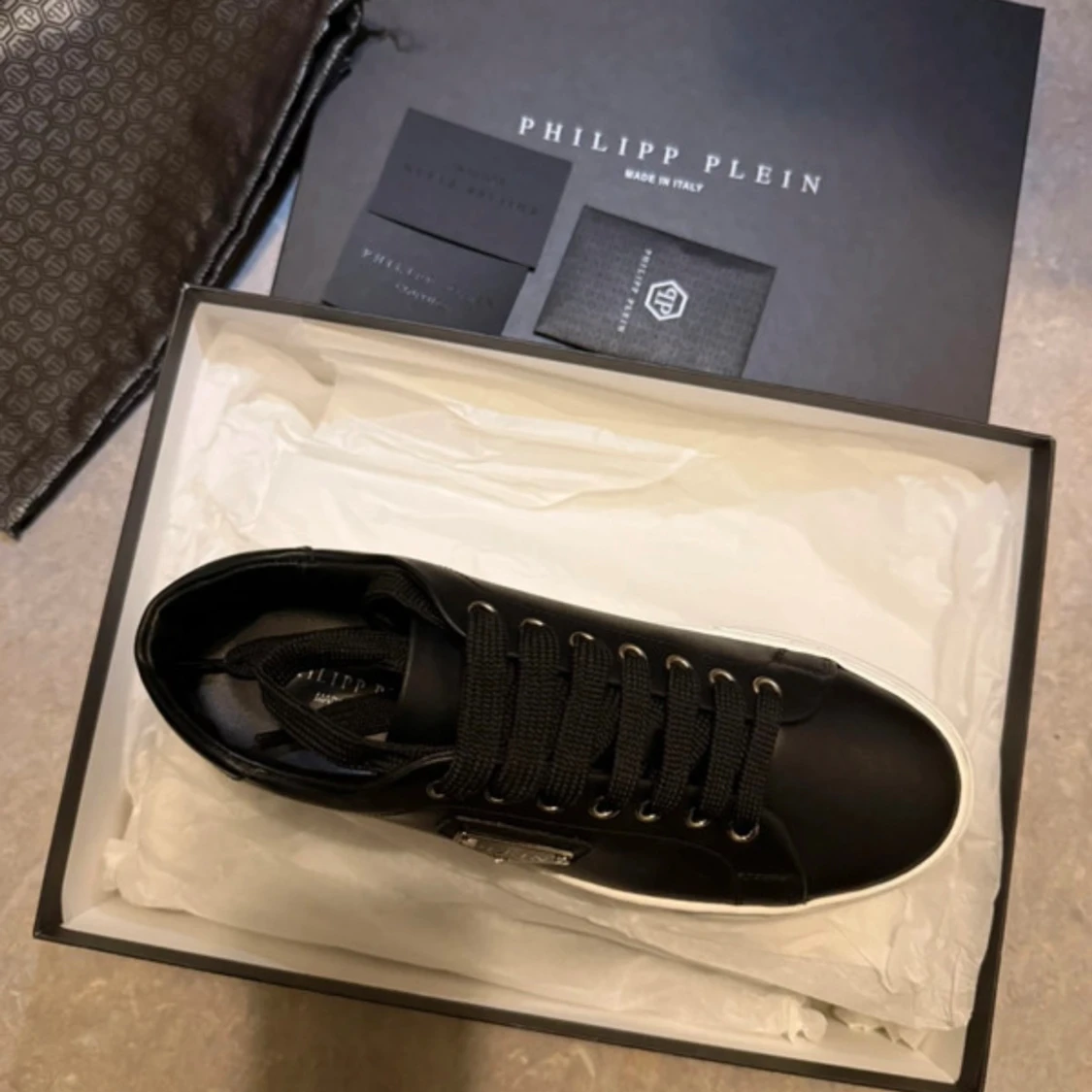 Svarta sneakers från Philipp Plein - 1