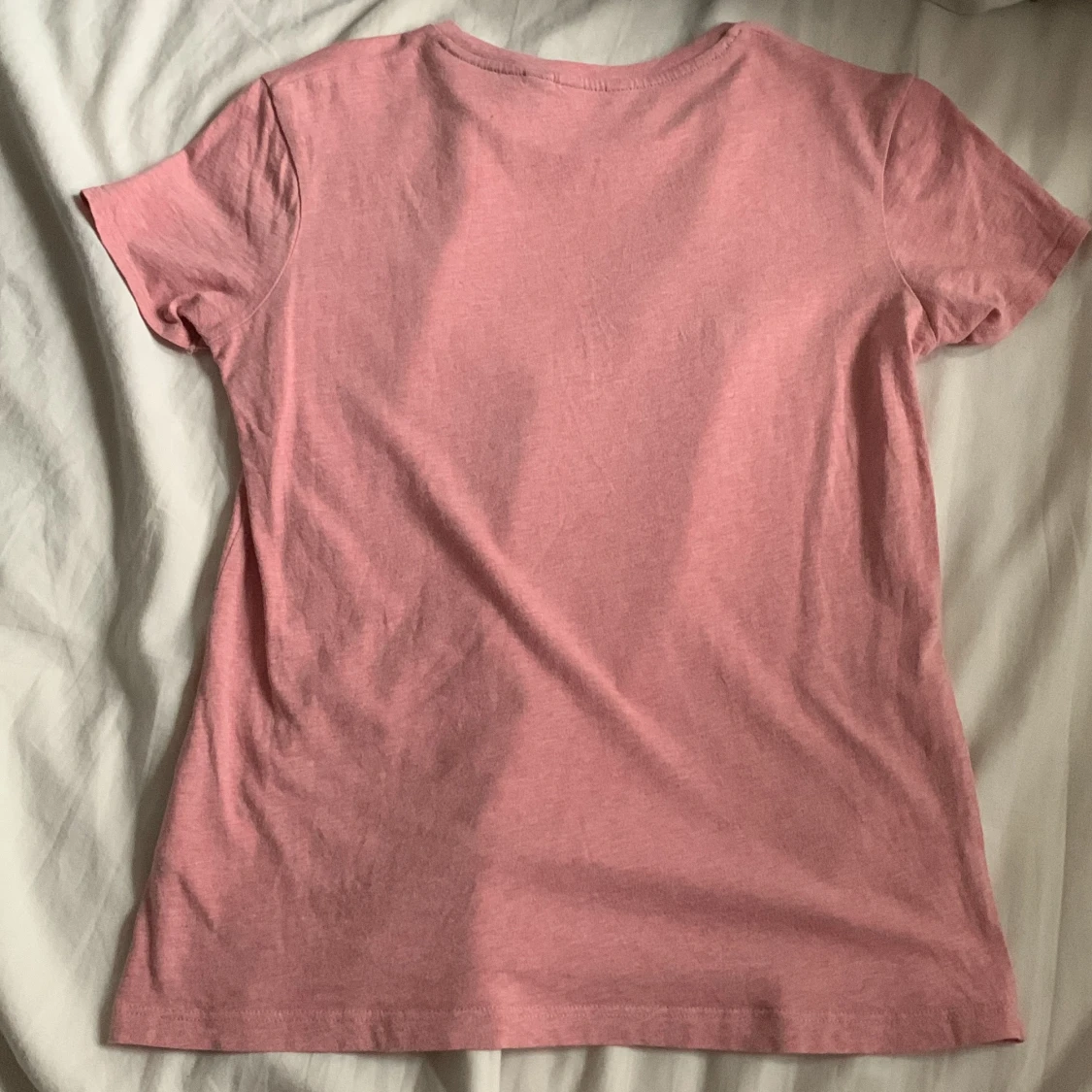 Rosa GANT t-shirt med guldtryck - 1