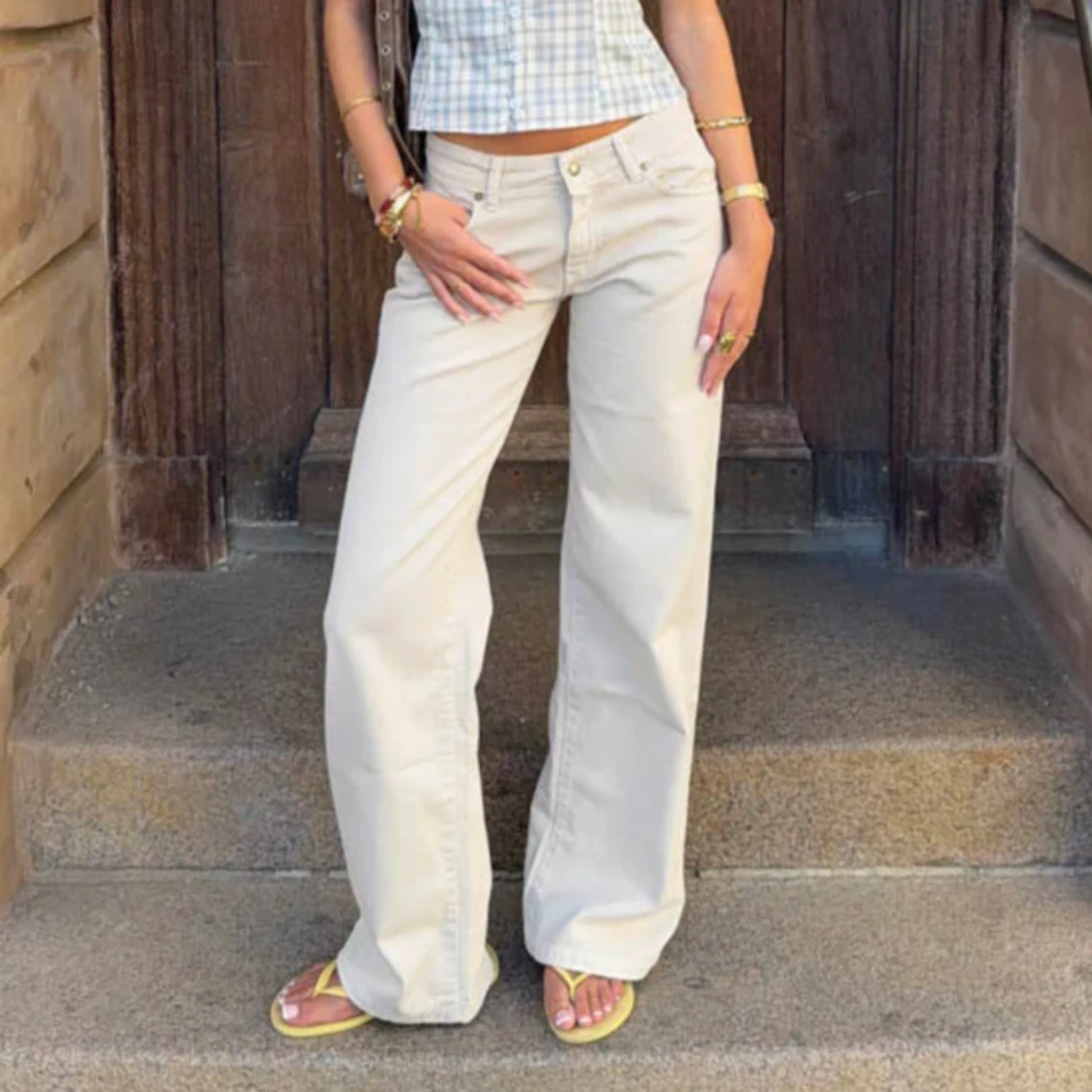 Beiga wide jeans med låg midja - 1