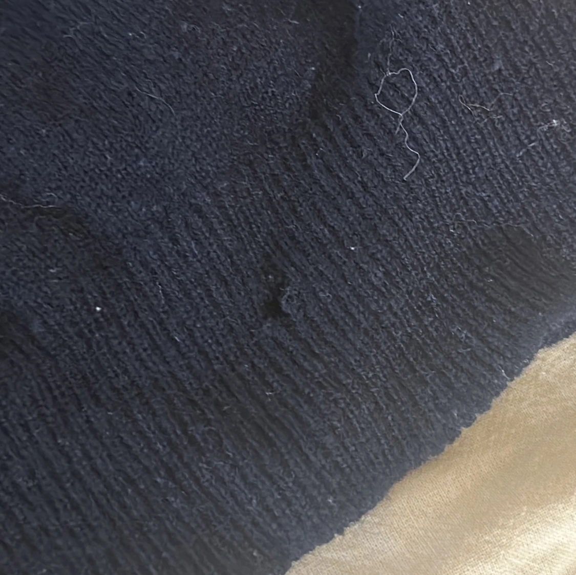 Mörkblå rutig tröja från Lyle & Scott - 4