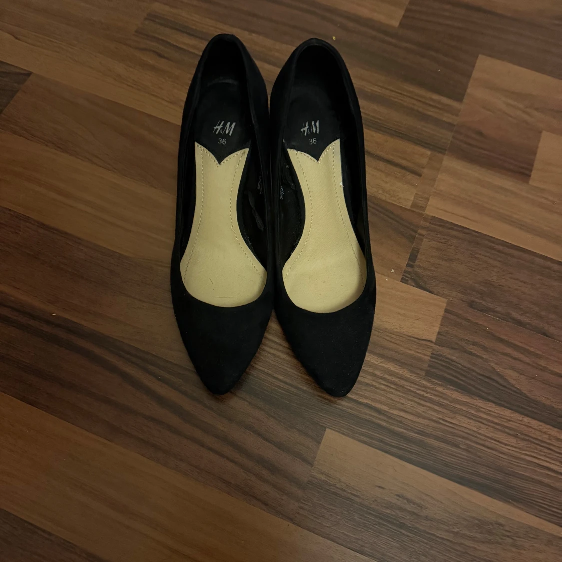 Svarta pumps från H&M, storlek 36 - 2