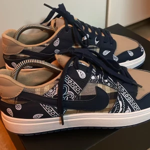 Nike custom skor  - Nytt skick storlek 42 passar 43 